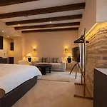 Patio de la Escalera - Agustín Moreno 46 * Córdova