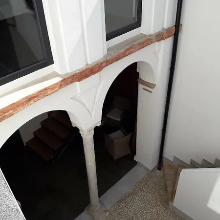 Patio De La Escalera - Agustin Moreno 46 아파트