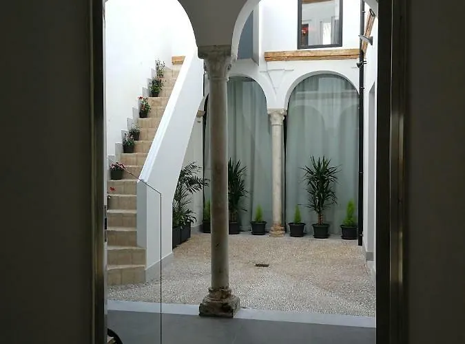 Patio De La Escalera - Agustin Moreno 46 דירה